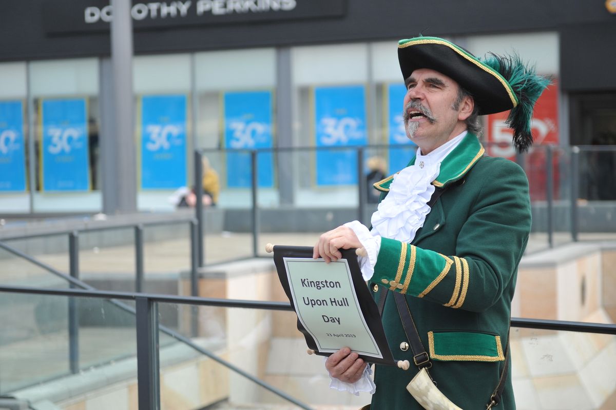 Michael Wood in full voice with his proclamation for the first Kingston Upon Hull Day
