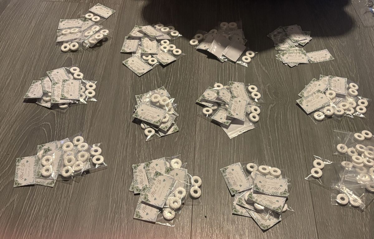 Elizabeth Mitchell, who's dishing out 10p Polo mints as wedding favours, has defended her cost-cutting hack - after trolls shared they'd be 'fuming' at the gift.