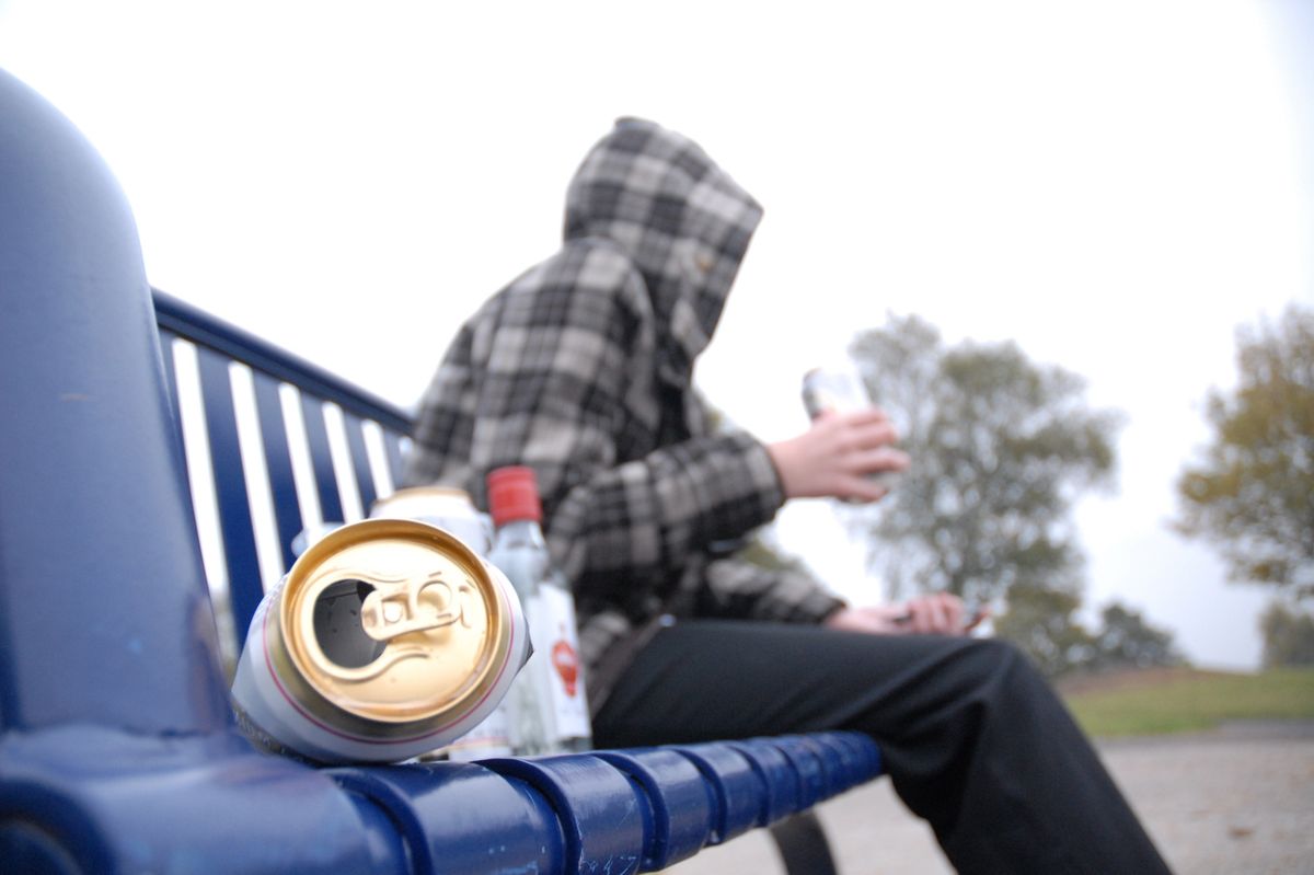 Posed image to illustrate underage drinking