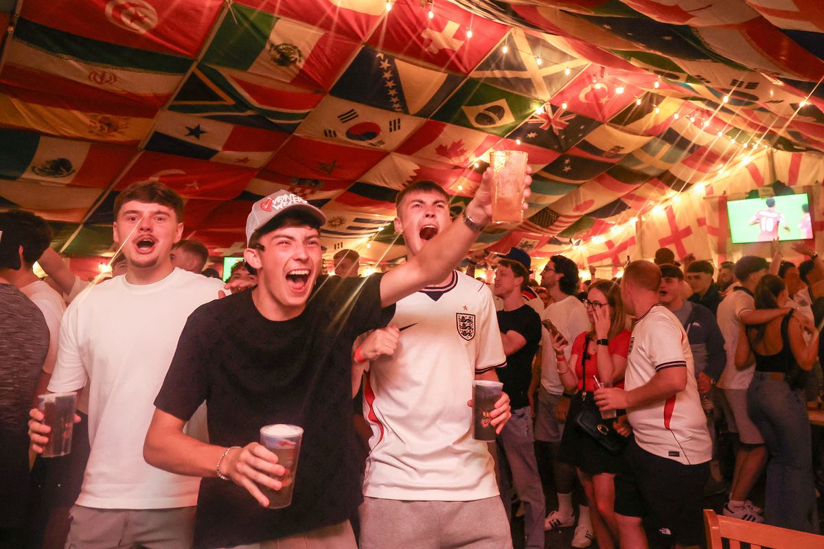 England fans