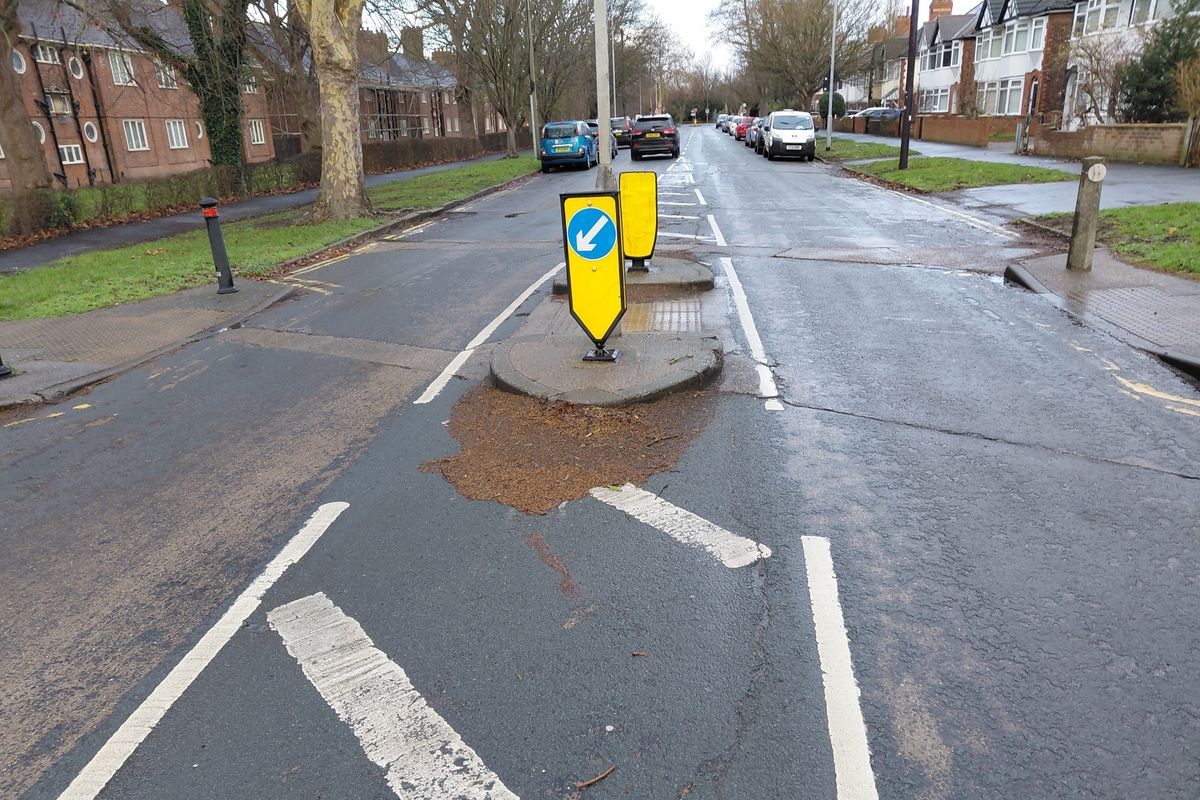 Maintenance work is to be carried out on the 'deteriorating' surface on Pickering Road, Hull
