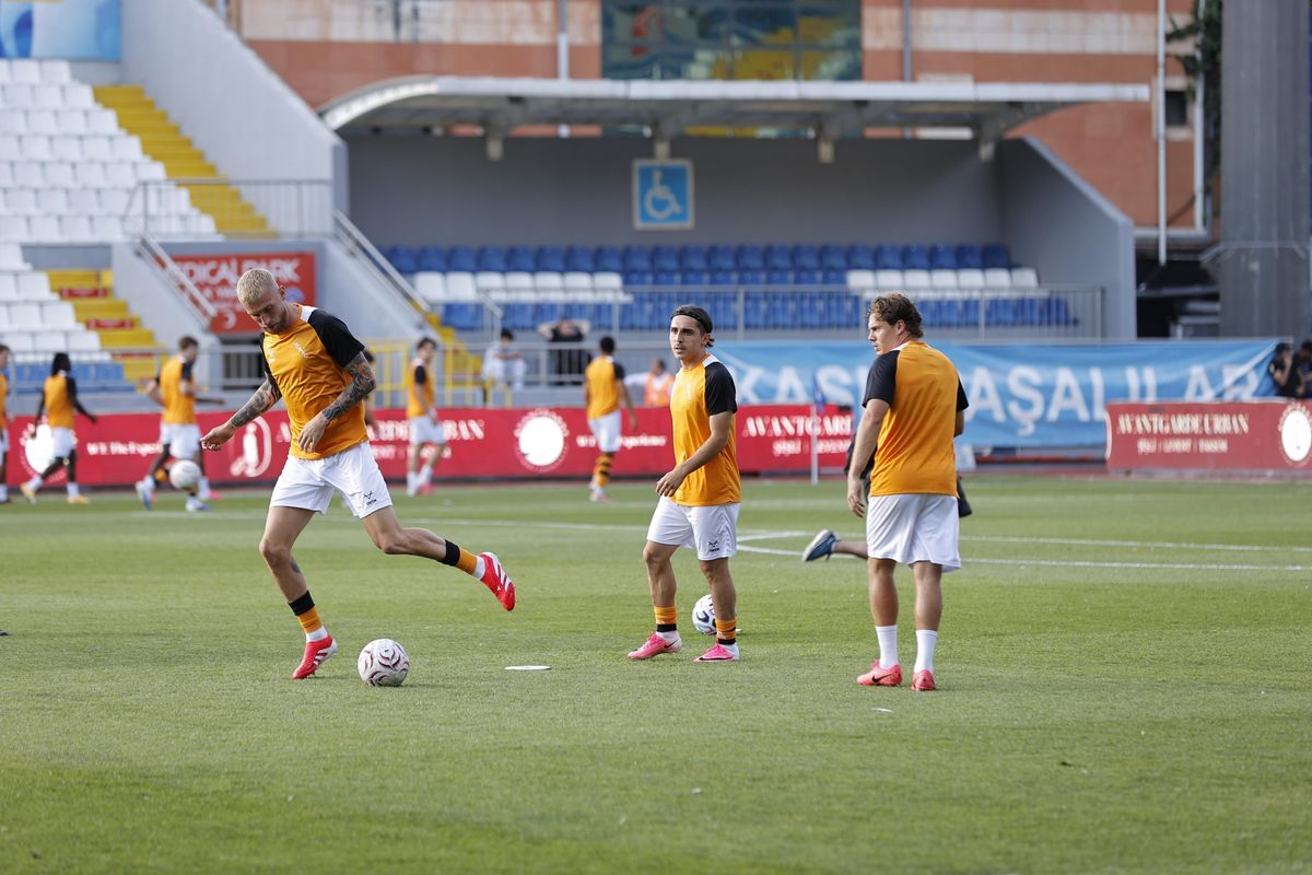 Oli McBurnie, Abdus Omur and Regan Slater ahead of Saturday's game with Kasimpasa