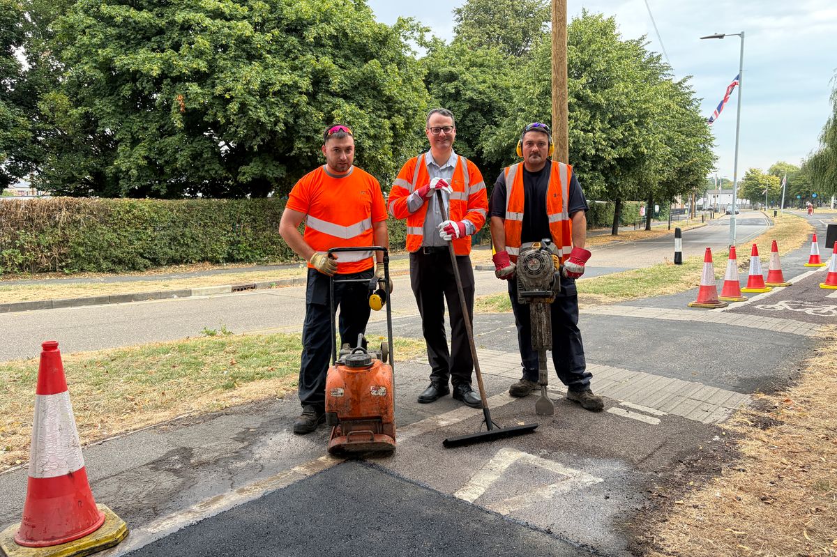 Cllr Ieronimo with the highway operations team on Tuesday 4 August