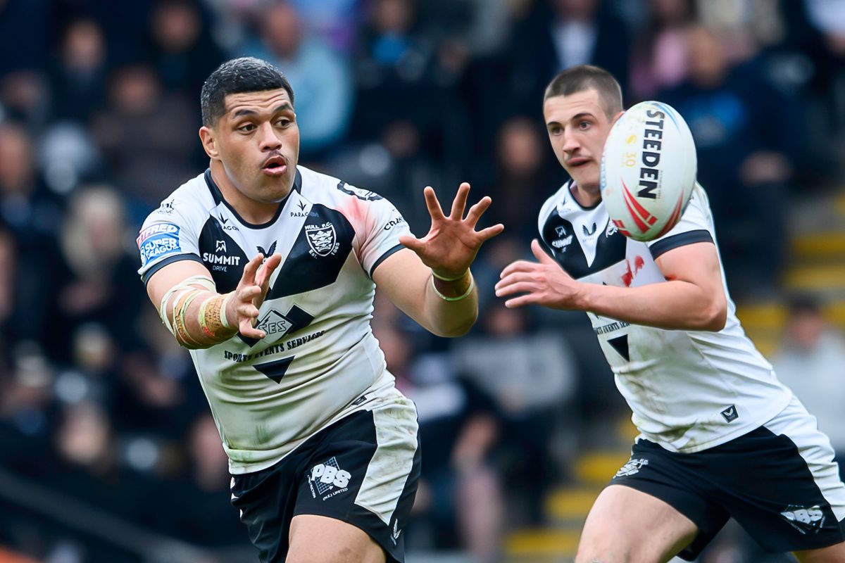 Hull FC loose-forward John Asiata.