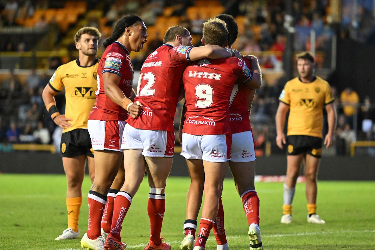 Hull KR thrashed Castleford Tigers 44-0 at Wheldon Road