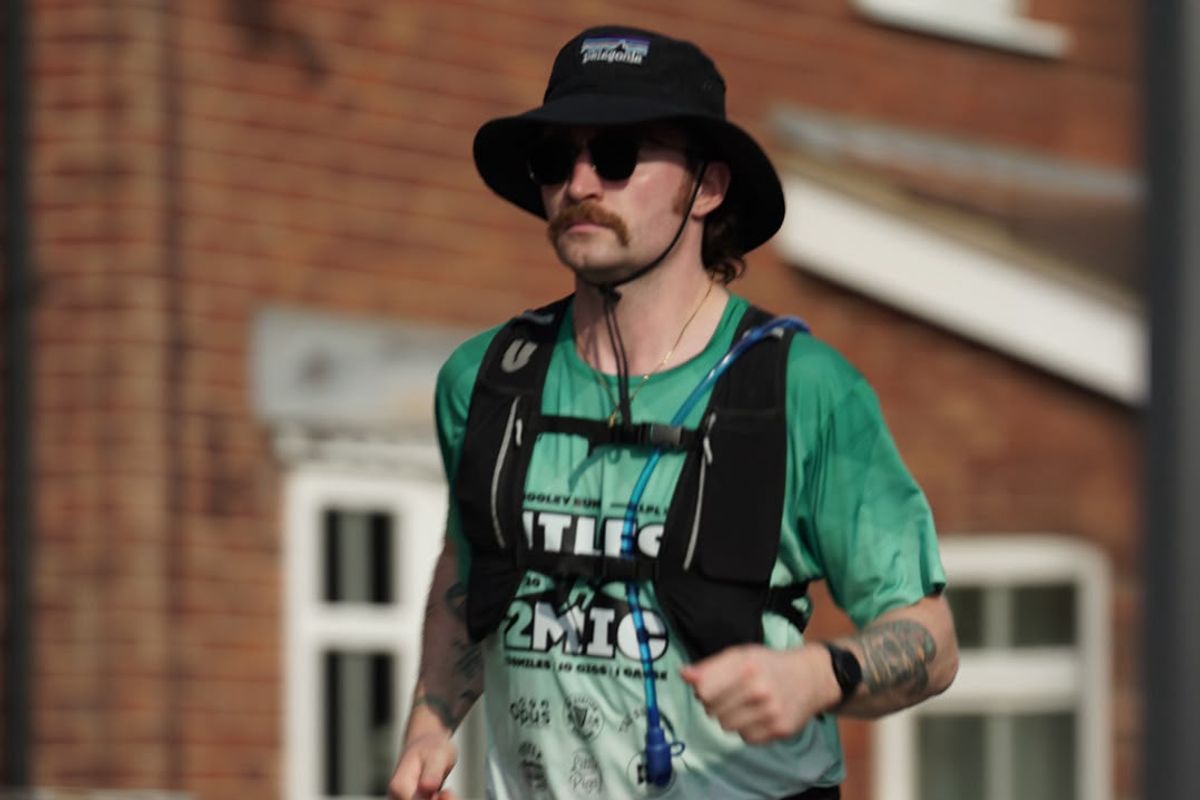 Will Dooley during his epic 130-mile run from Liverpool to Hull
